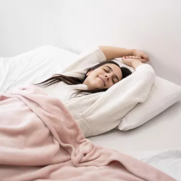 Sypialniane rytuały przed snem: Jak przygotować się do doskonałej nocy?